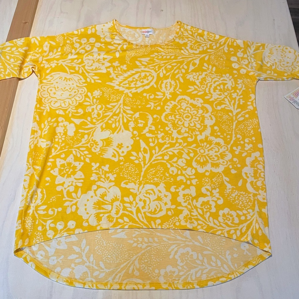Lularoe Irma Short Sleeve Tee Size XL Yellow NWT
